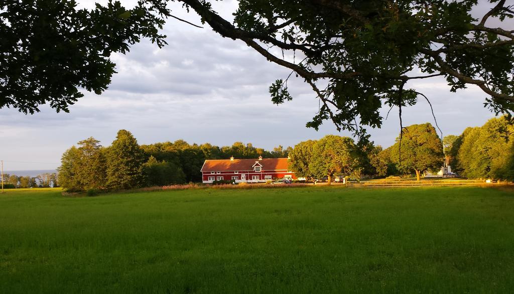 Roda Stallet Bed & Breakfast Hjo Eksteriør bilde