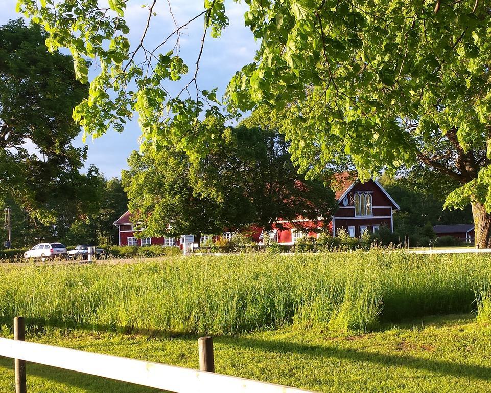 Roda Stallet Bed & Breakfast Hjo Eksteriør bilde