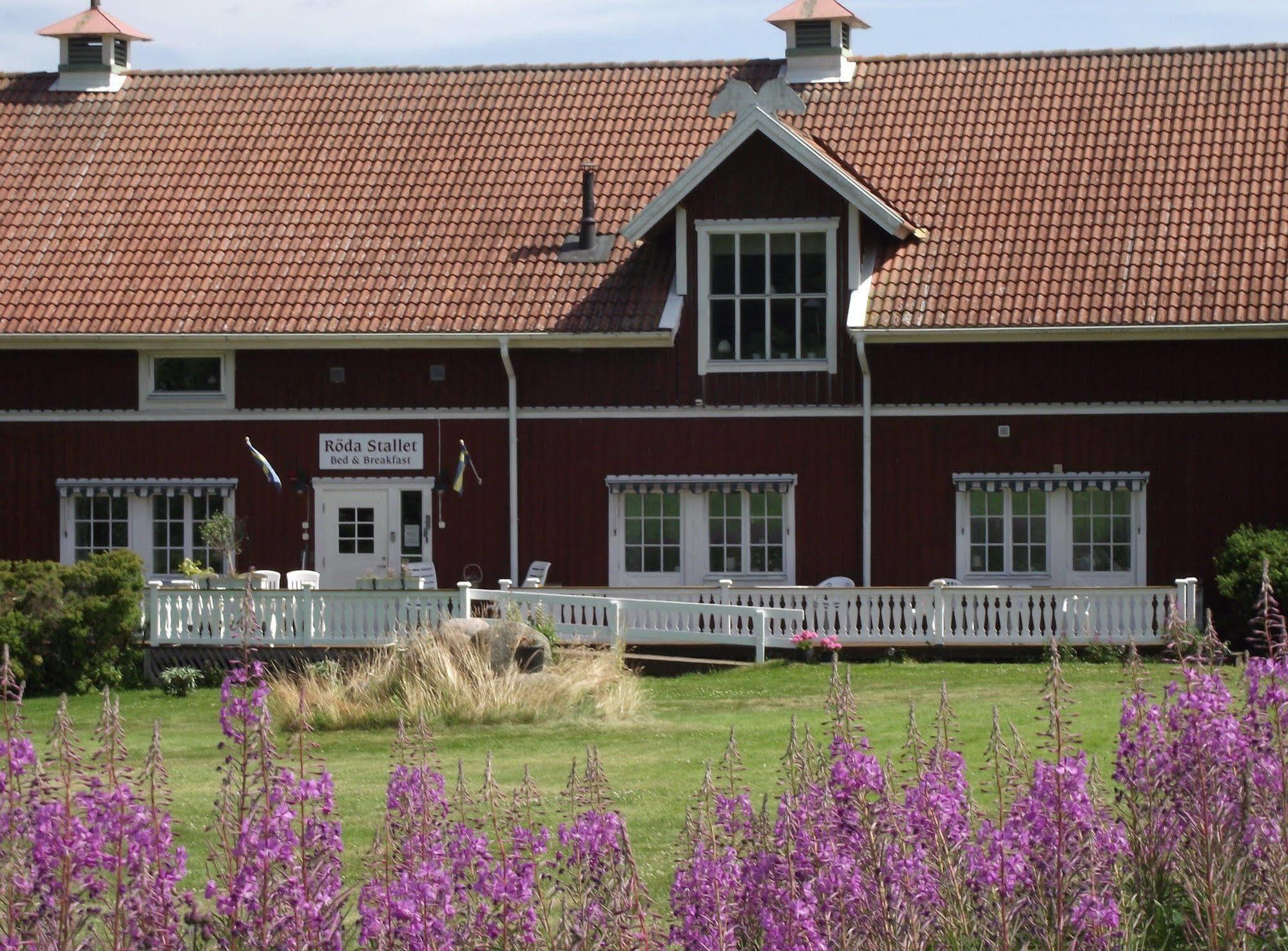 Roda Stallet Bed & Breakfast Hjo Eksteriør bilde