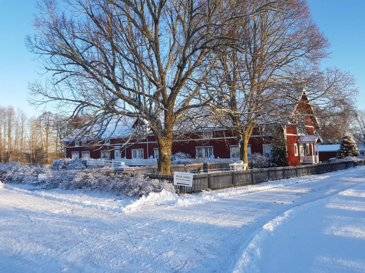 Roda Stallet Bed & Breakfast Hjo Eksteriør bilde